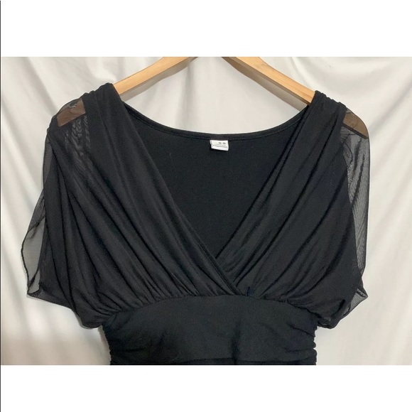Three dots Black Plunge V Neck Sheer Shoulder top - Picture 2 of 5